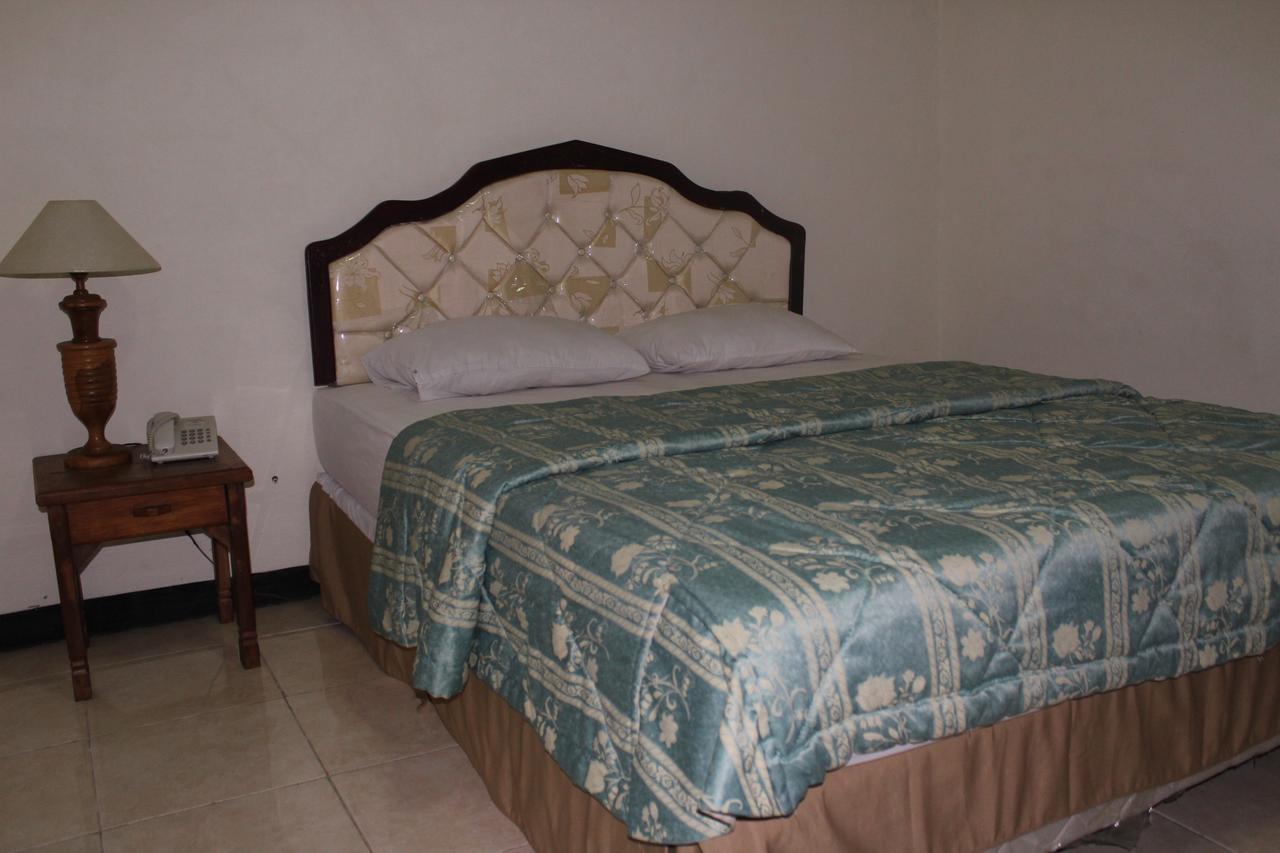 Sinar Bintang Hotel Cepu 外观 照片